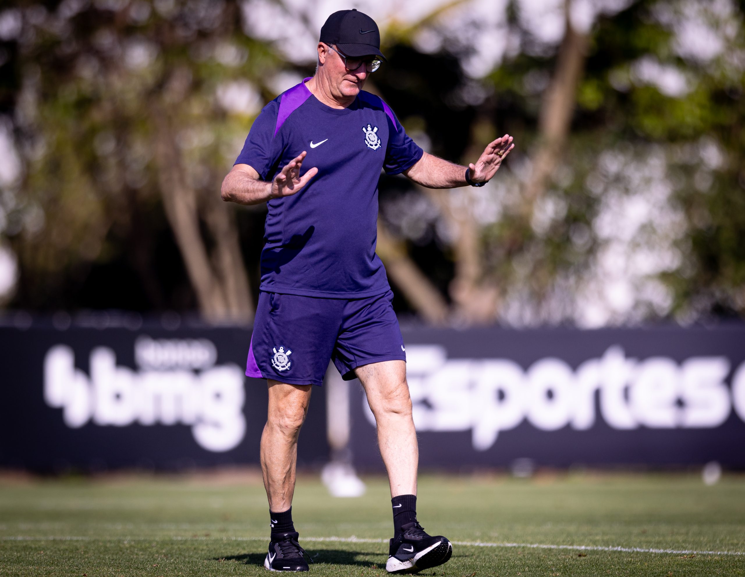 Corinthians se reapresenta após derrota e inicia preparação para enfrentar o Internacional - Central do Timão