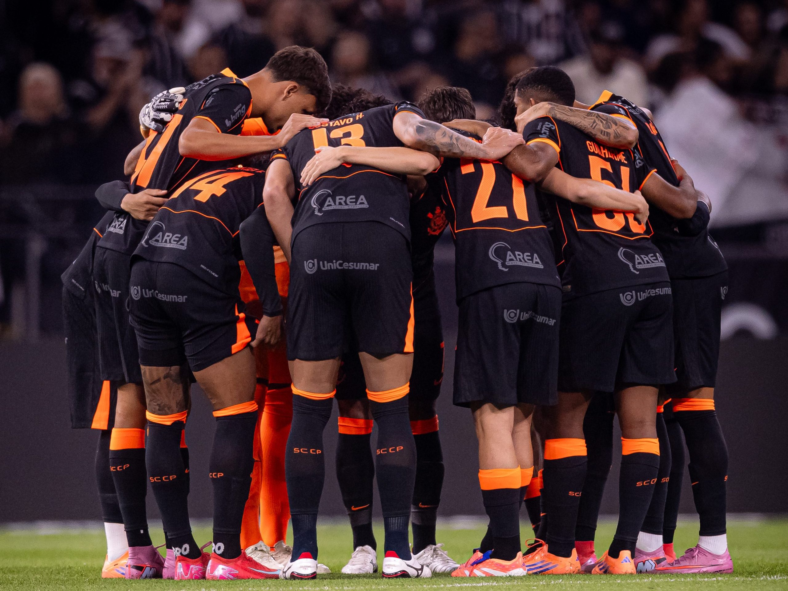Derrota para Flamengo quebra sequência positiva do Corinthians em estreias de terceiros uniformes - Central do Timão