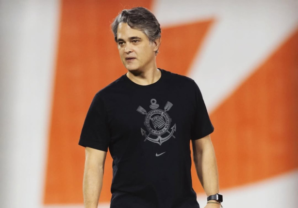 Corinthians acerta retorno de fisioterapeuta que havia deixado o clube em julho