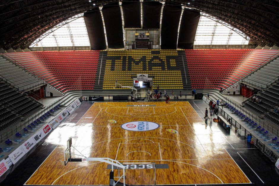 Equipes de futsal e basquete do Corinthians entram em quadra nesta segunda-feira
