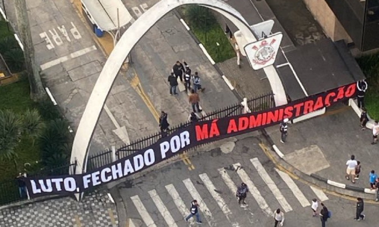 MP-SP pede à Justiça afastamento liminar de Andres, Duilio e Augusto de cargos em conselhos do Corinthians - Central do Timão