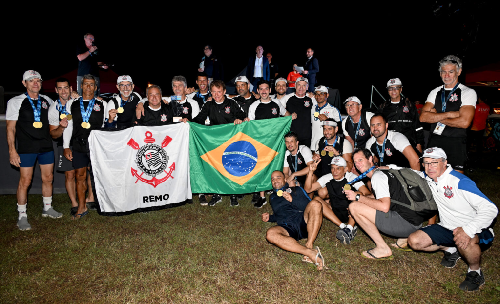 Corinthians conquista bicampeonato no Mundial de Remo Master na Espanha