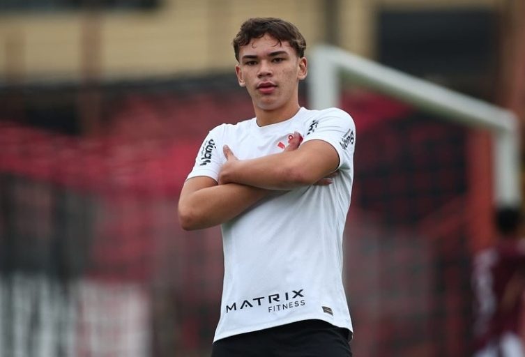 Jovem artilheiro do Corinthians Sub-15 atinge marca impressionante na temporada - Central do Timão