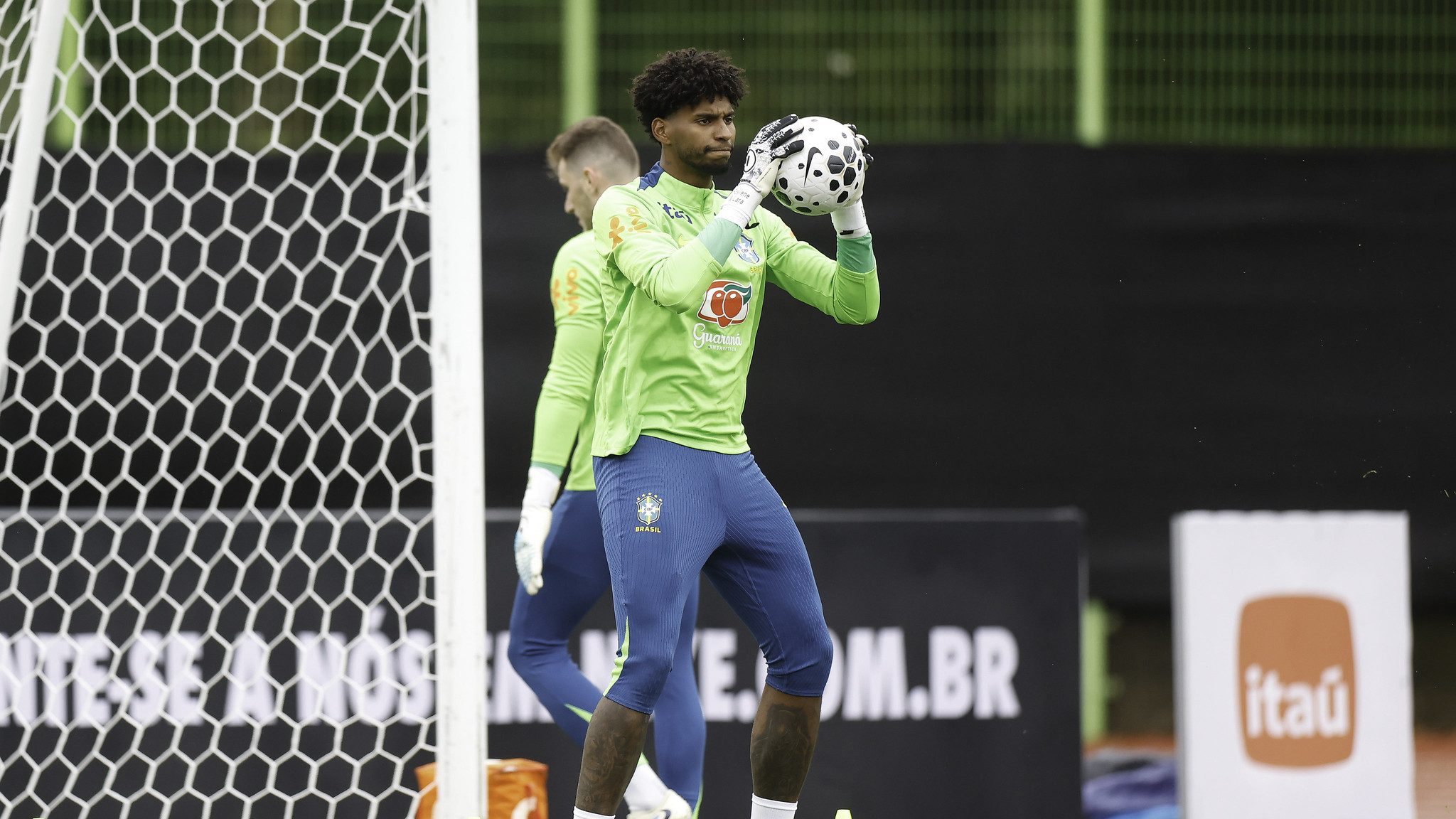 Hugo Souza comenta influência do Corinthians em convocação e ressalta 'gratidão eterna'