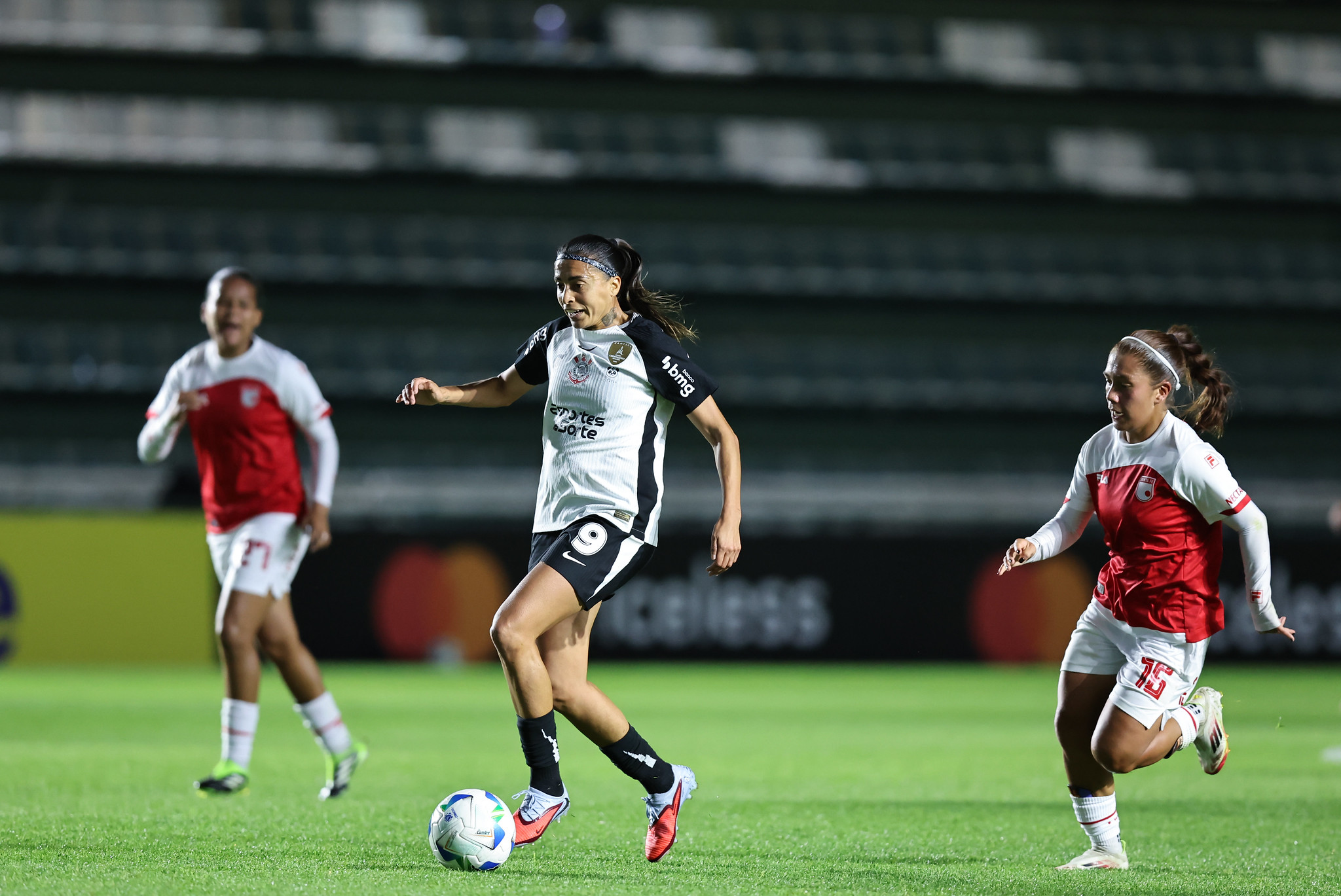 Líder do grupo, Corinthians conhece adversário das quartas de final da Libertadores Feminina