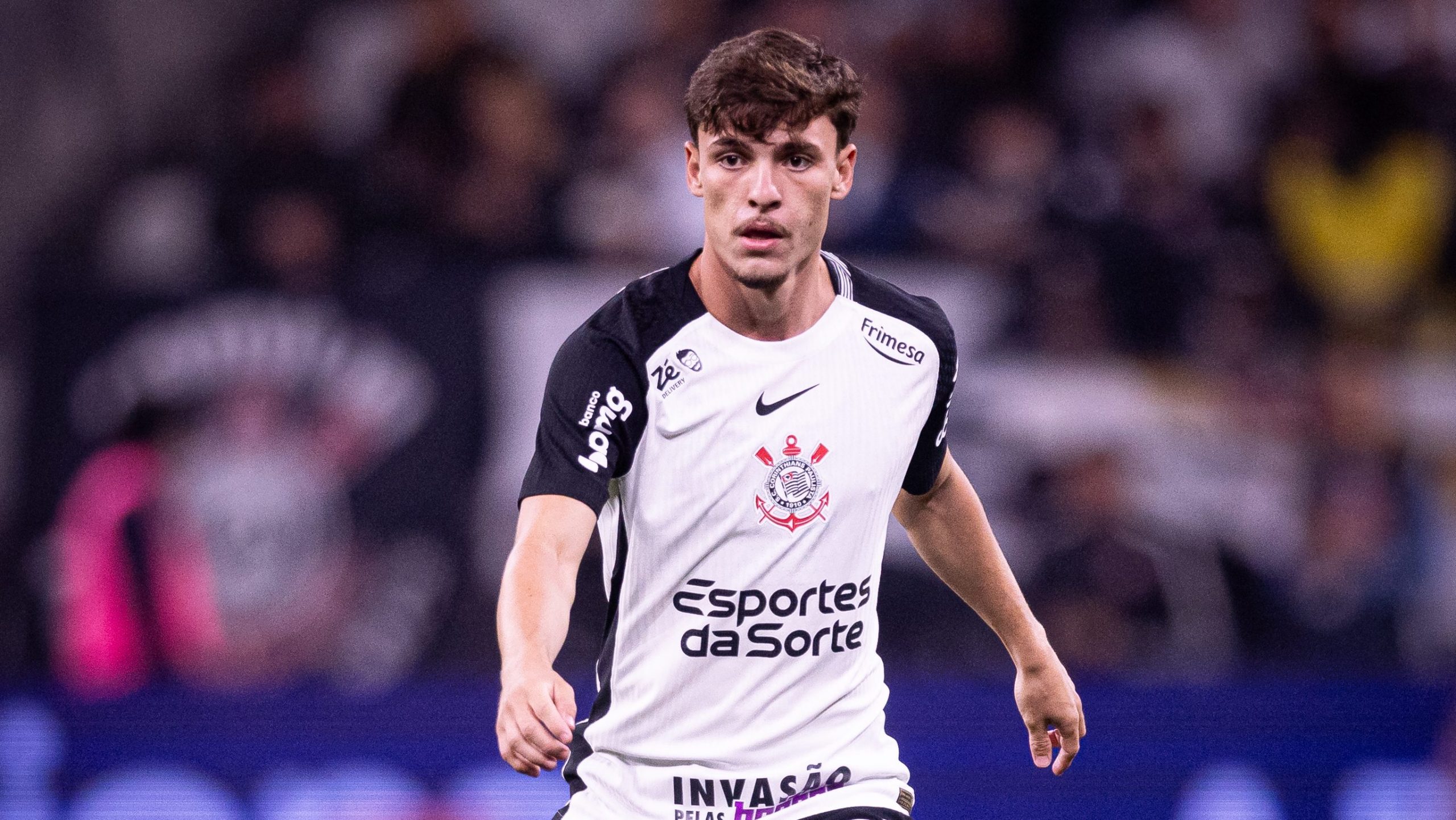 Breno Bidon exalta relação com Dorival Júnior e explica mudança de função no Corinthians