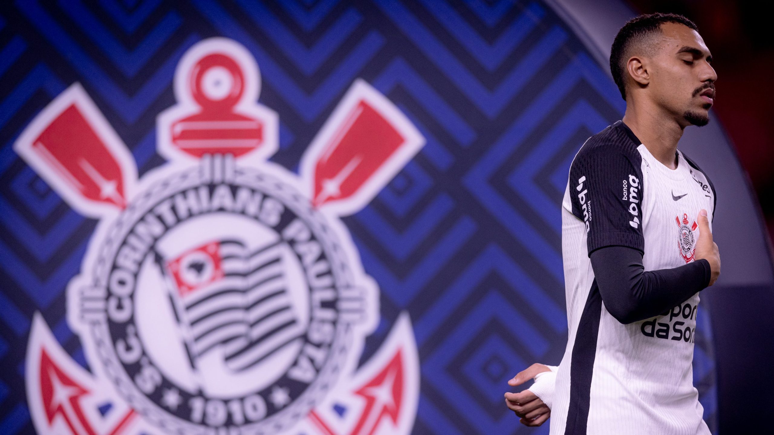 Com assistência para o gol, Matheuzinho é destaque do Corinthians contra o Internacional