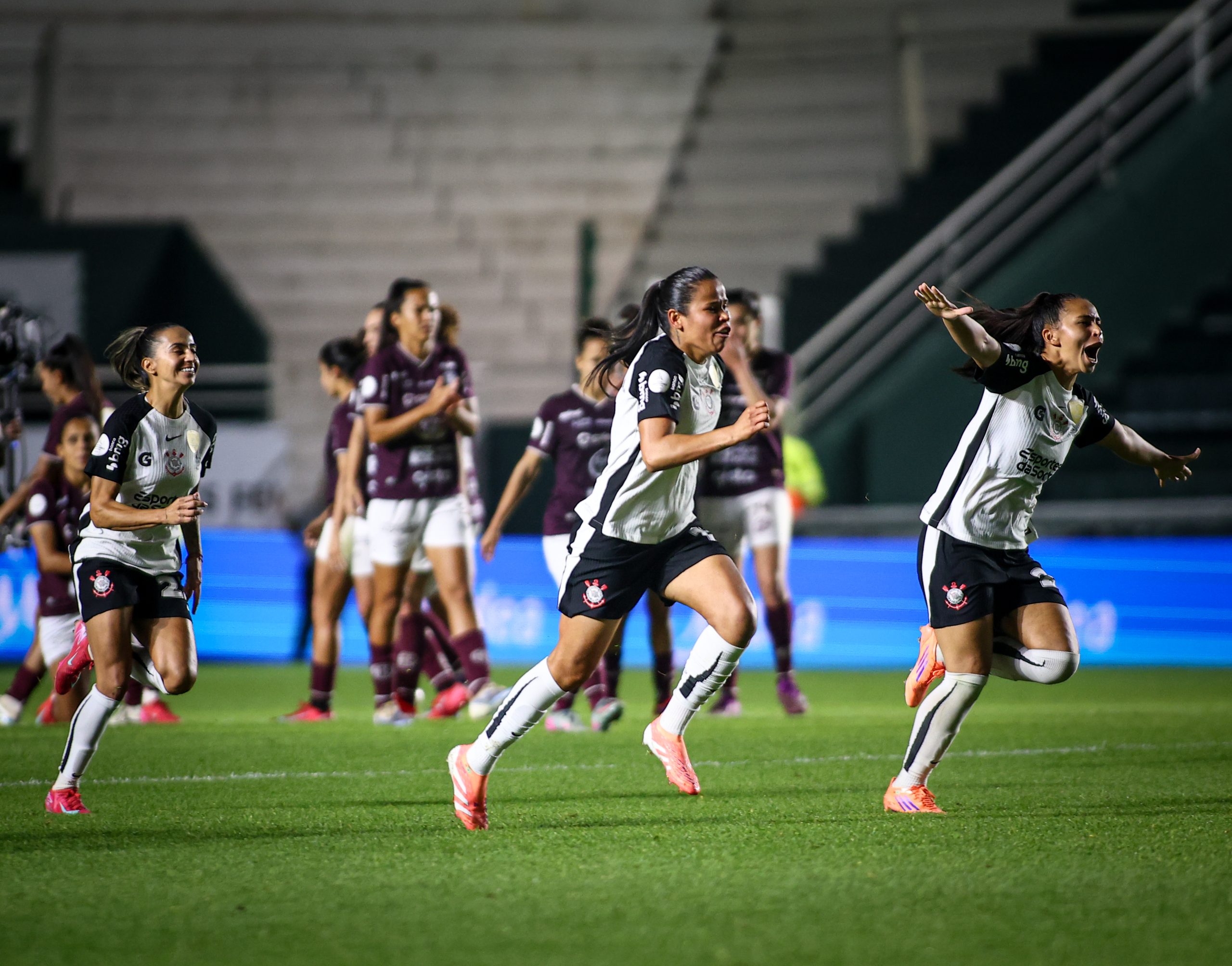 Vic projeta decisão entre Corinthians e Deportivo Cali: 