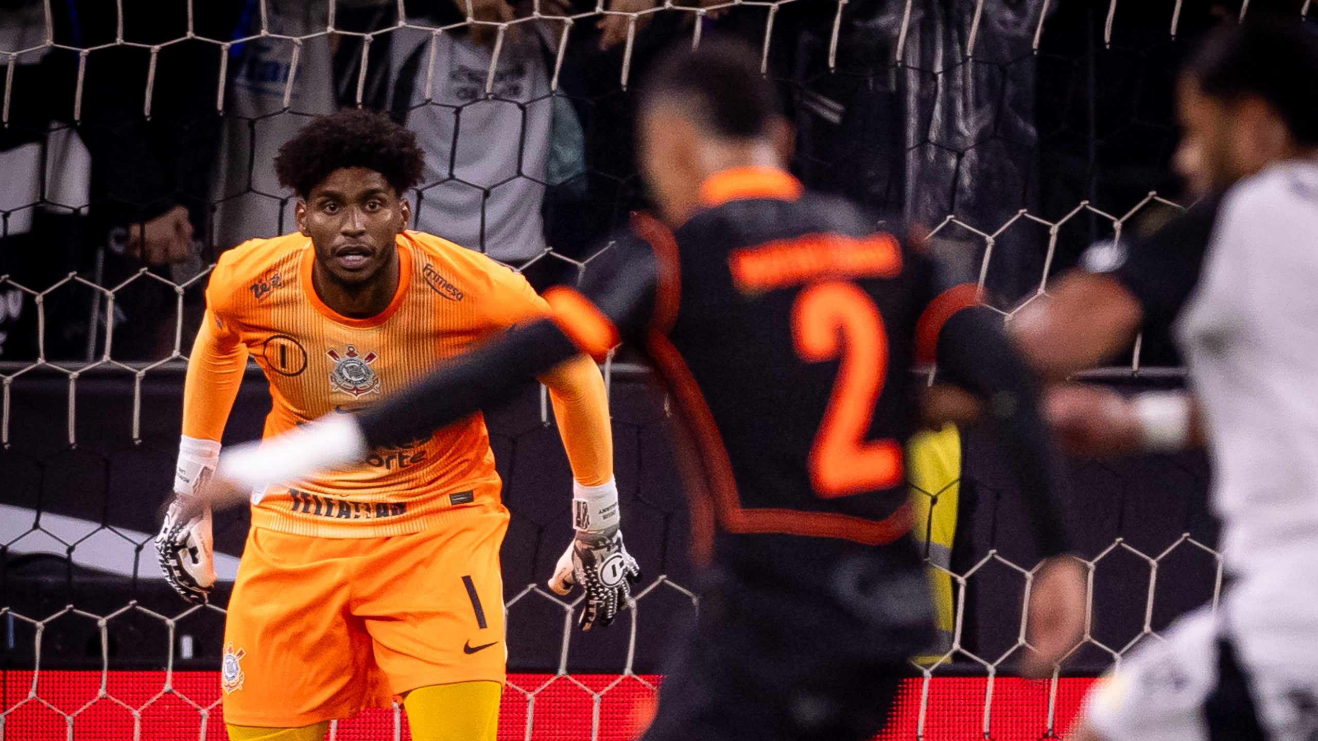 Hugo Souza valoriza resultado e parabeniza time do Corinthians pelo desempenho: 