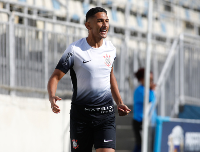 Zagueiro revelado na base do Corinthians segue sem ser relacionado seis meses após ser emprestado para clube da Série B