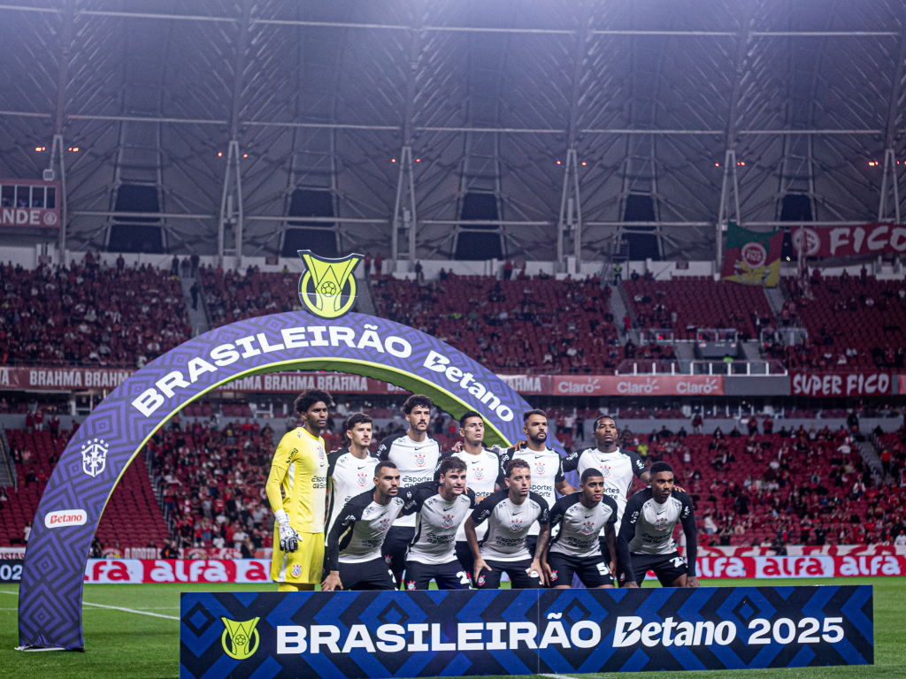Corinthians é o time da Série A do Brasileirão com mais decisões contrárias após revisão do VAR