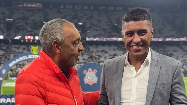 Corinthians faz homenagem para Paulinho em encontro com Basílio