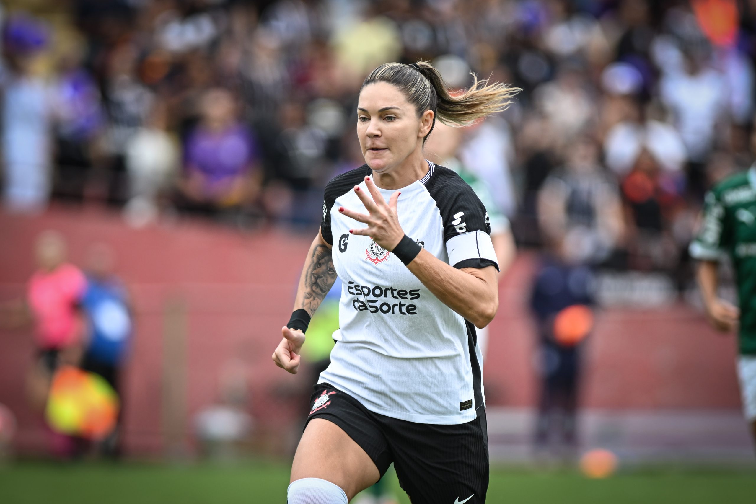 Gabi Zanotti avalia temporada, assume responsabilidades e projeta mudanças no Corinthians