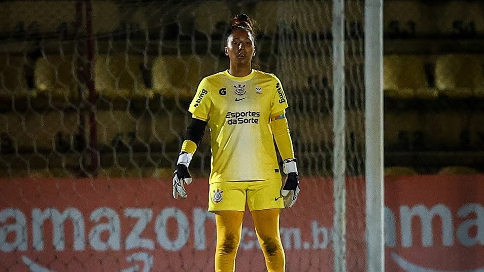 Goleira anuncia saída do Corinthians após término de contrato: 