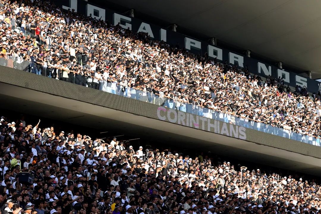 Divisão de ingressos para final da Copa do Brasil revolta torcida e gera cobrança interna no Corinthians