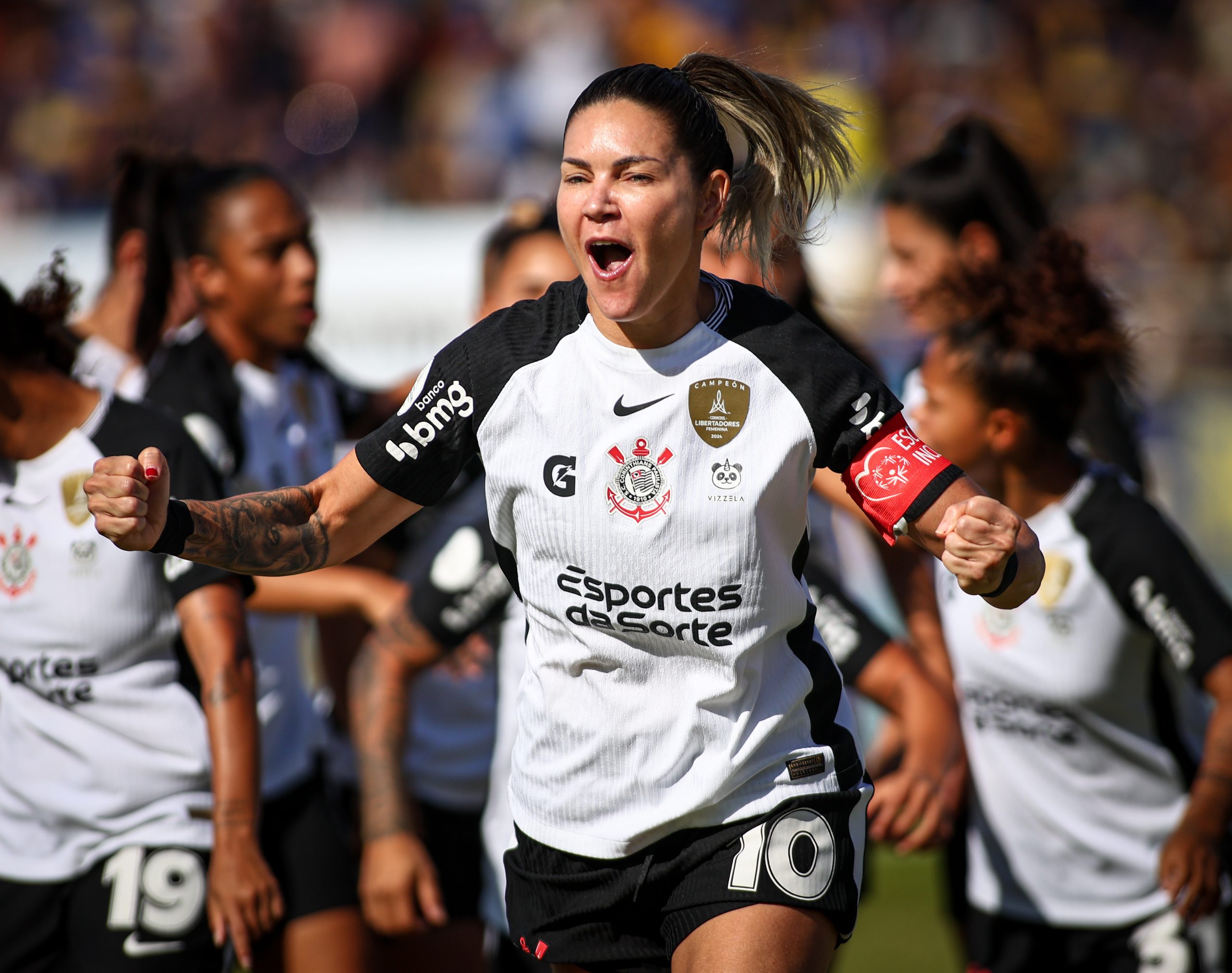 Meia-atacante do Corinthians é indicada ao prêmio de Rainha da América
