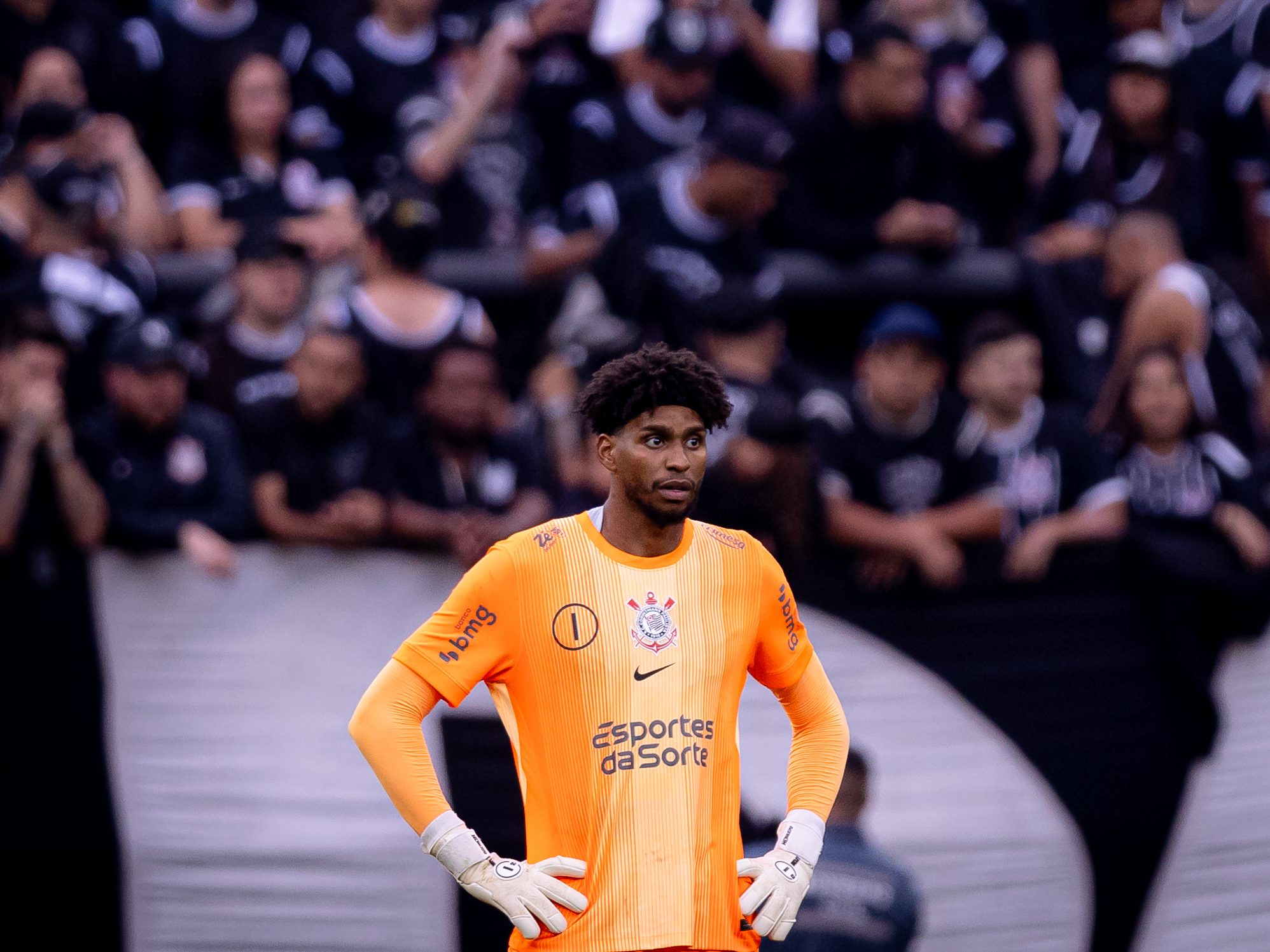 Goleiro do Corinthians exalta companheiros na conquista da Copa do Brasil: 
