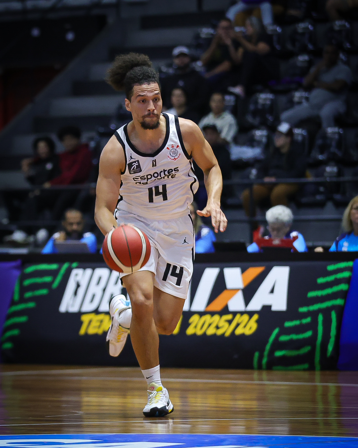 Corinthians tem queda de desempenho nos quartos finais e perde para o Pinheiros no NBB