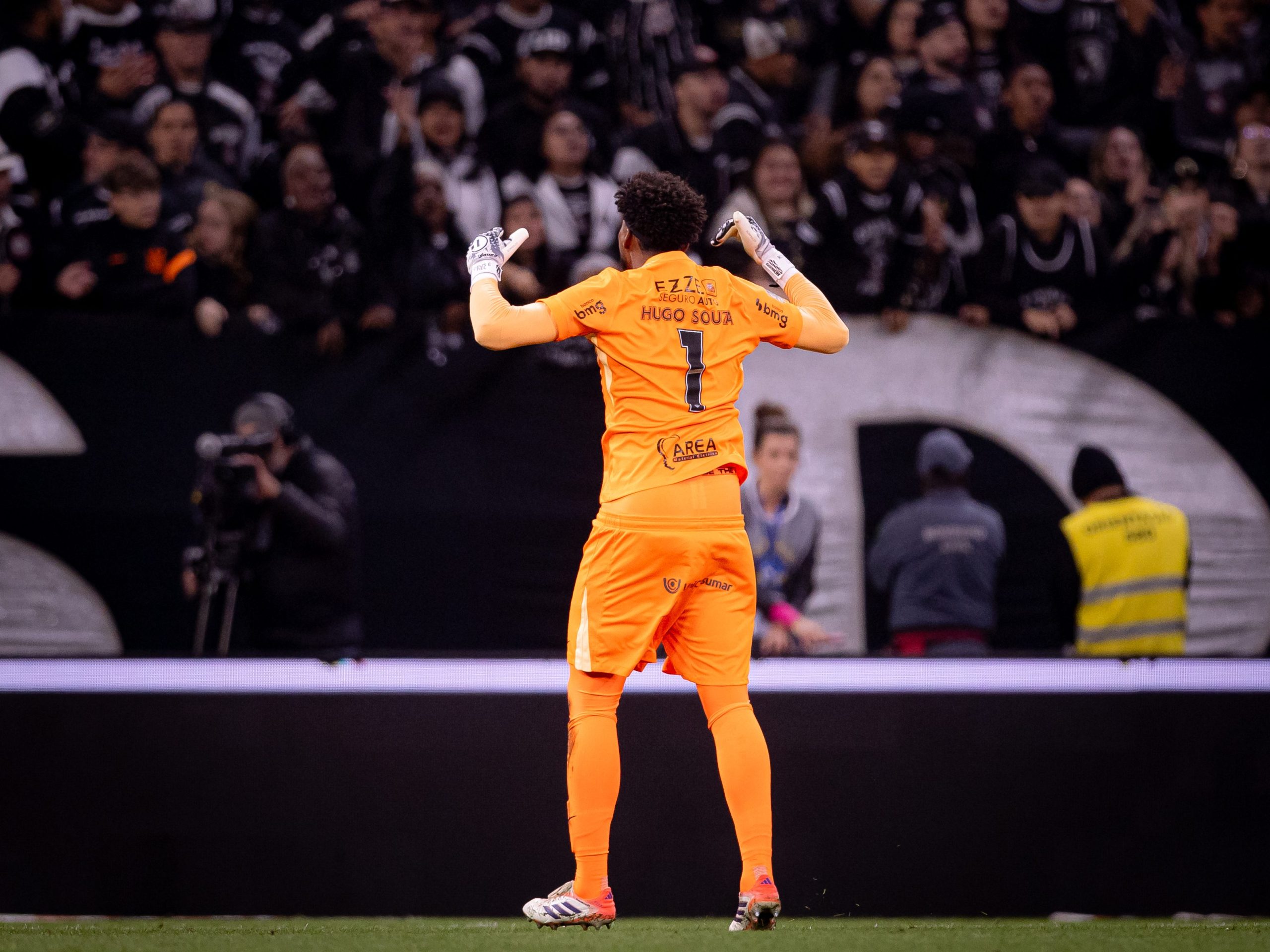 Corinthians conta com histórico positivo de goleiro contra Vasco para vencer neste domingo - Central do Timão