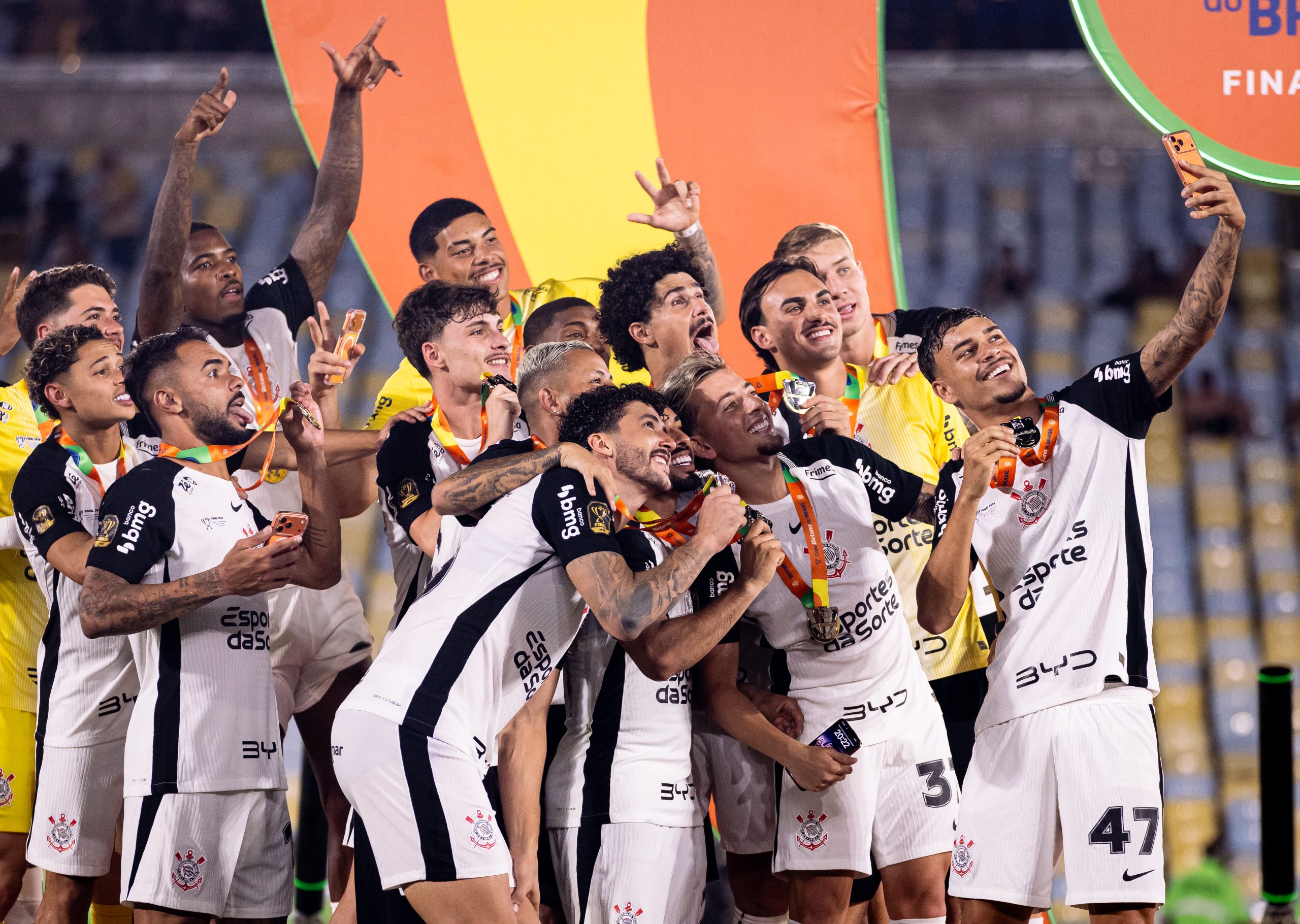 Corinthians supera rival e assume a segunda colocação no Ranking Nacional de Clubes da CBF