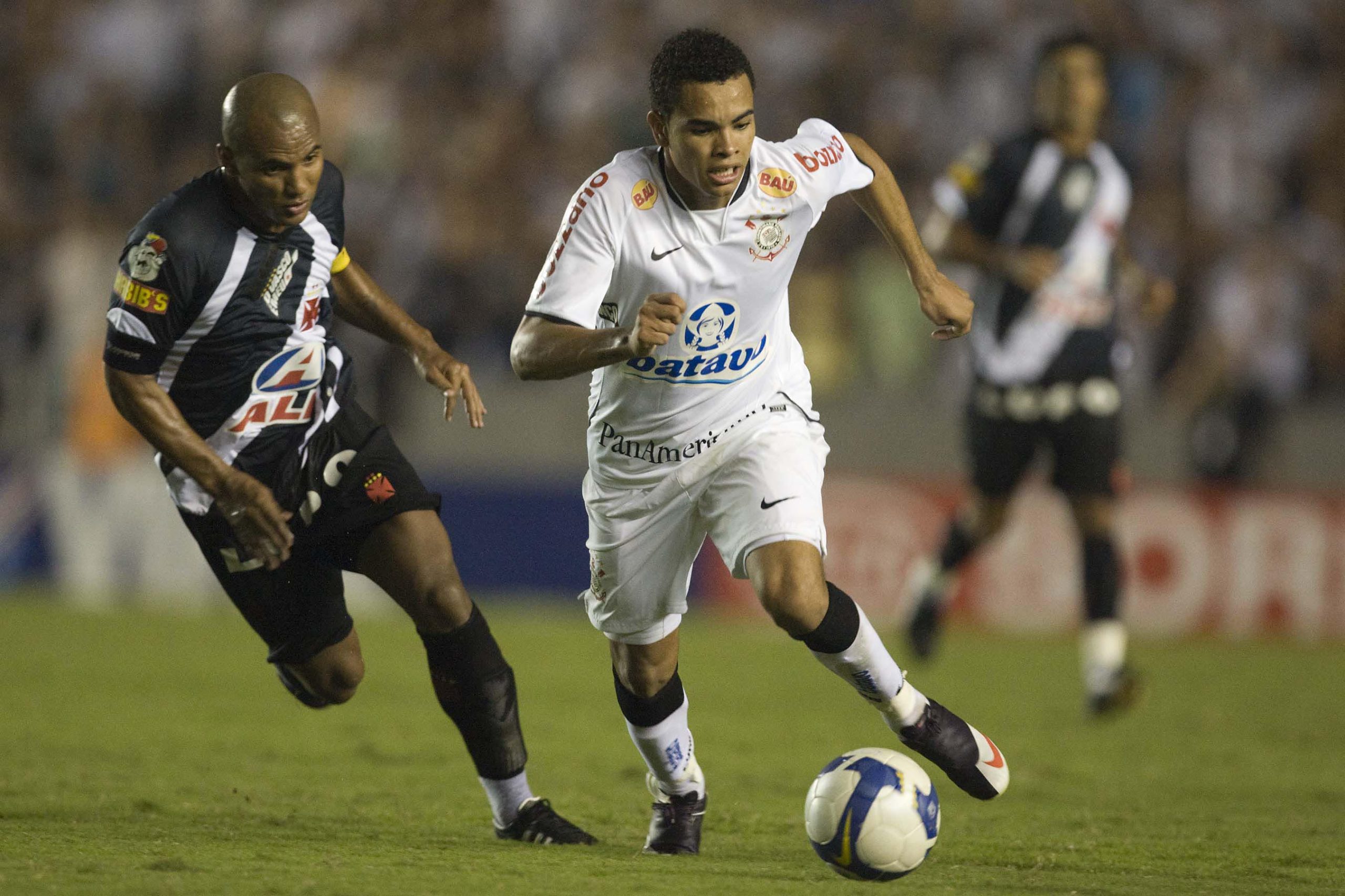 Corinthians tem histórico positivo em confrontos decisivos contra o Vasco no Maracanã