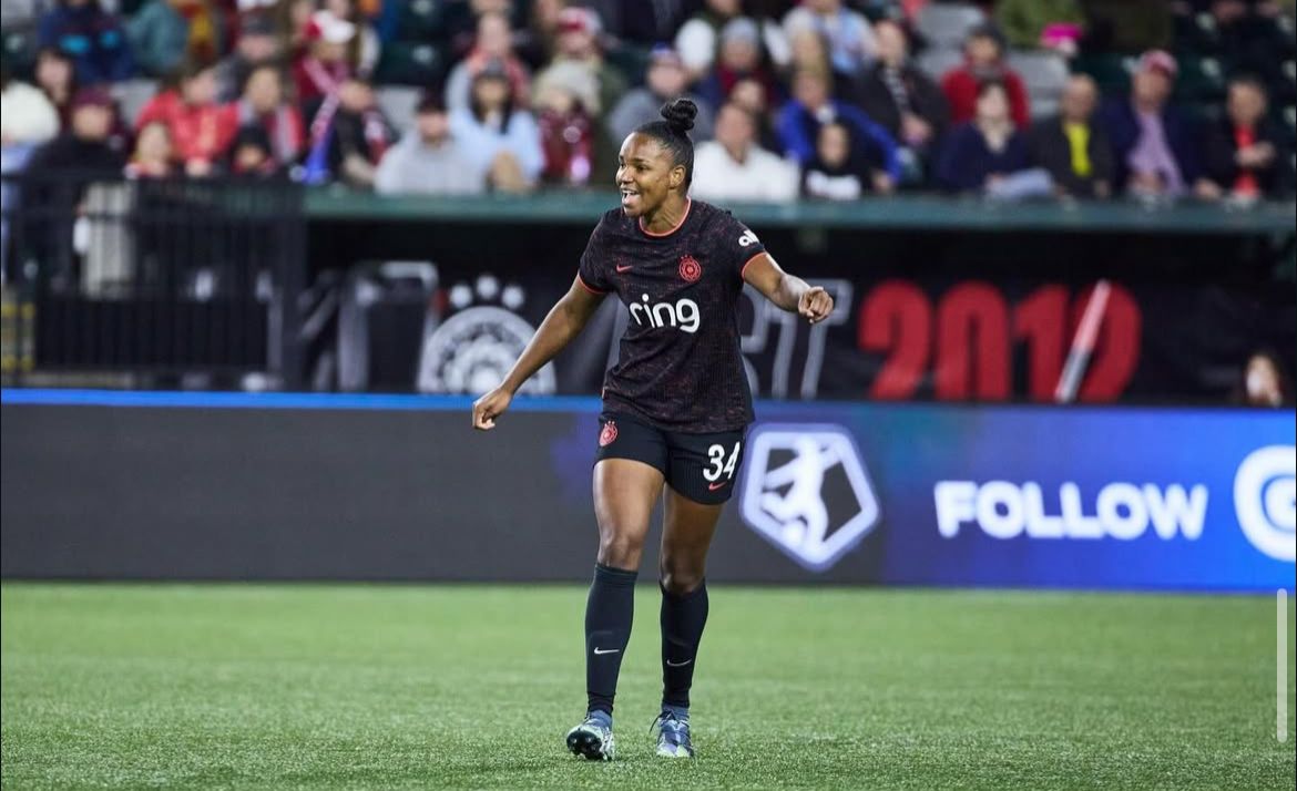 Corinthians avalia contratação de zagueira com passagem por clubes europeus