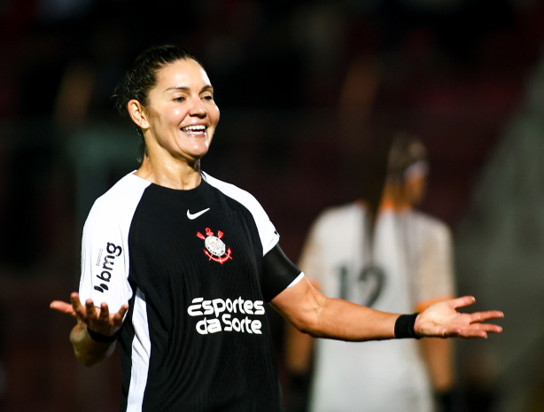 Pelo segundo ano seguido, atacante do Corinthians é eleita Rainha da América por jornal uruguaio - Central do Timão