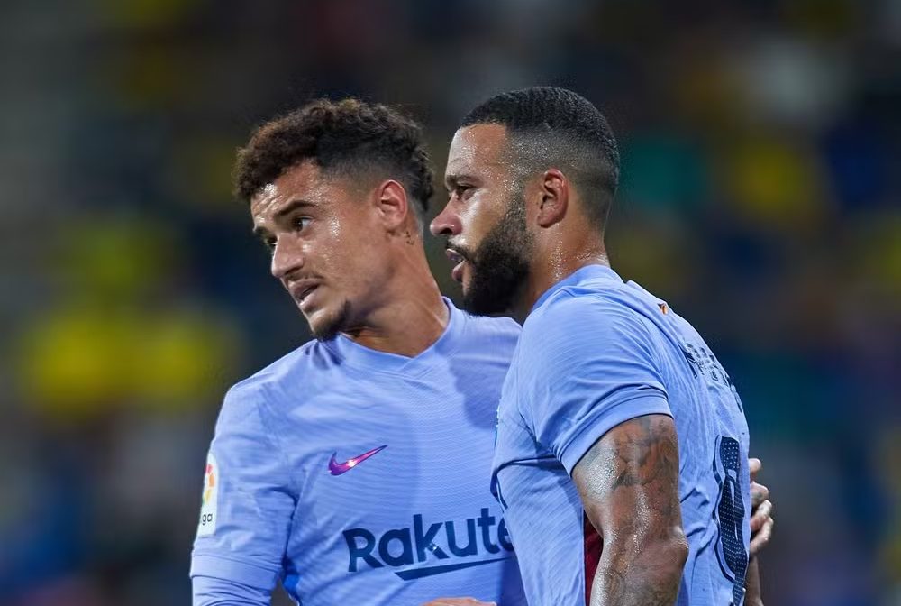 Corinthians x Vasco marca reencontro de Memphis Depay e Coutinho, ex-companheiros no Barcelona