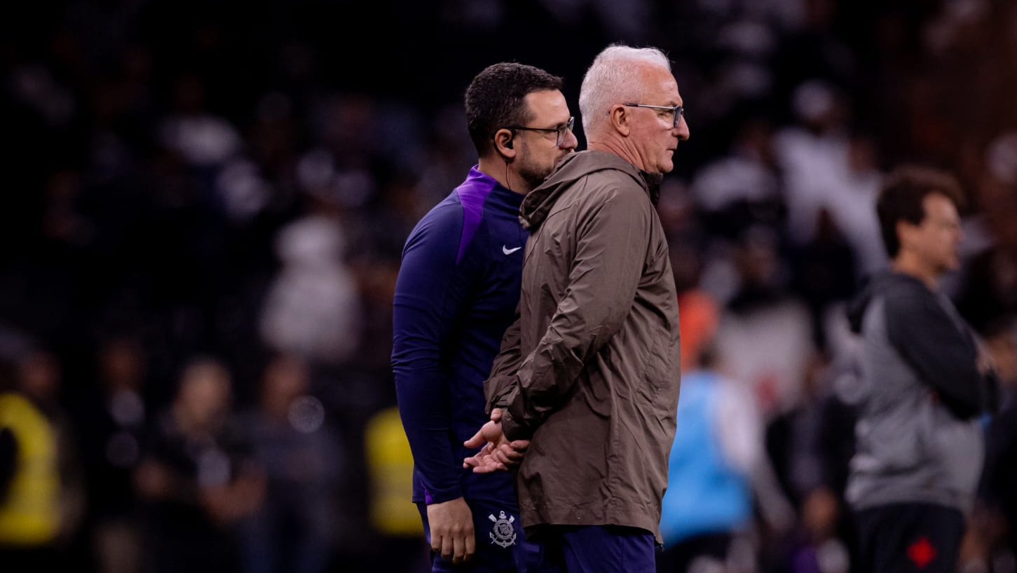 Técnico do Corinthians analisa estratégia do Vasco, fala sobre Yuri Alberto e explica falta de espaço para Gui Negão