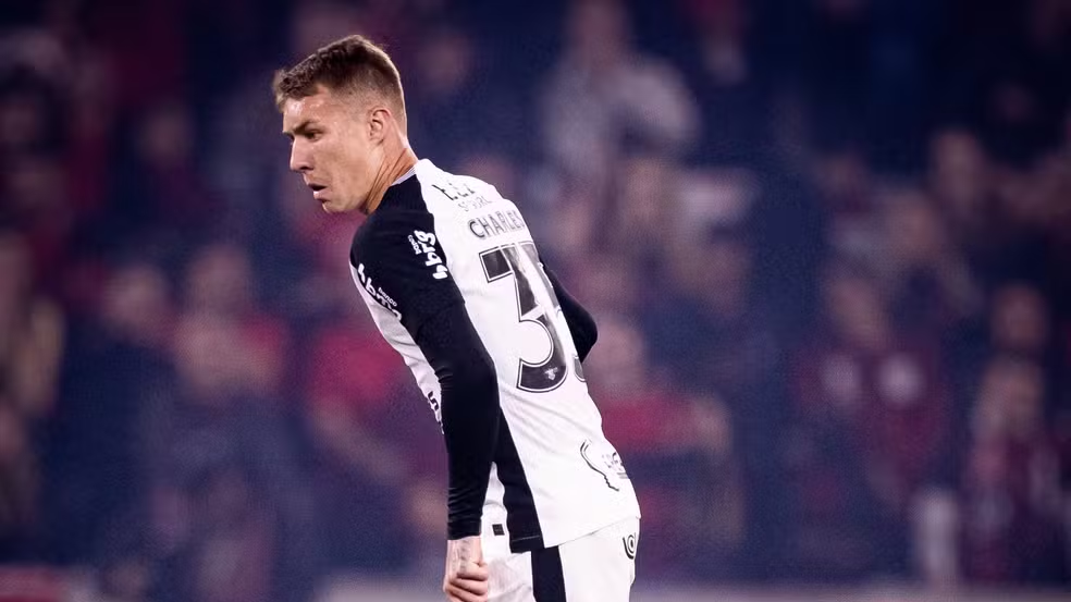 Volante do Corinthians viaja com o elenco, mas deve ser cortado da decisão da Copa do Brasil