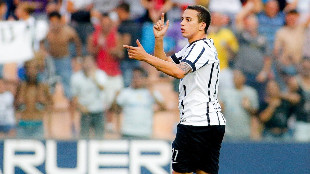 Veja por onde anda Gabriel Vasconcelos, artilheiro do Corinthians no título da Copinha de 2015