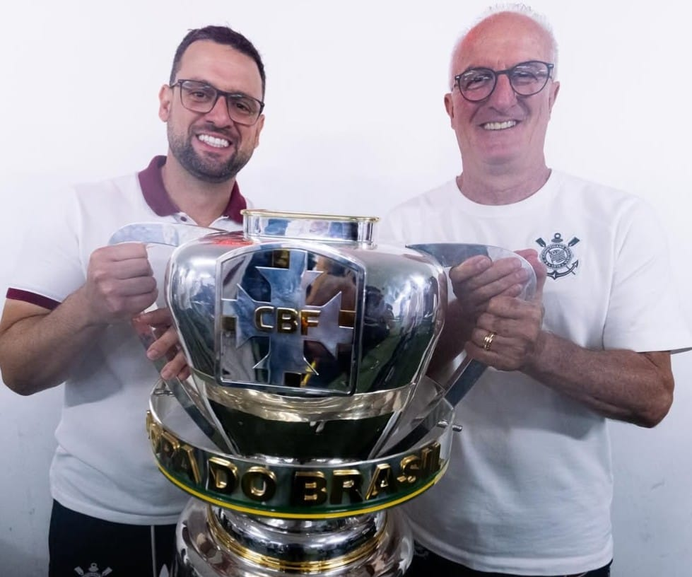 Técnico do Corinthians se iguala a Felipão e mantém números expressivos na Copa do Brasil