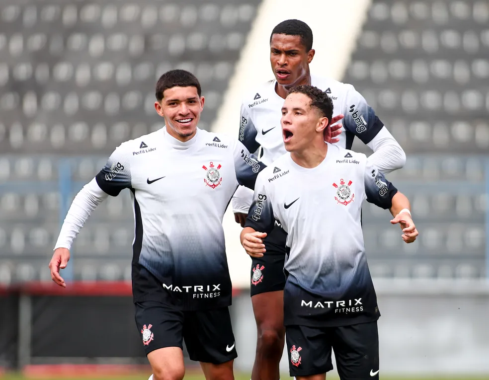 Além do Basquete, Corinthians inicia semana de estreia na Copinha e com reapresentação do elenco profissional