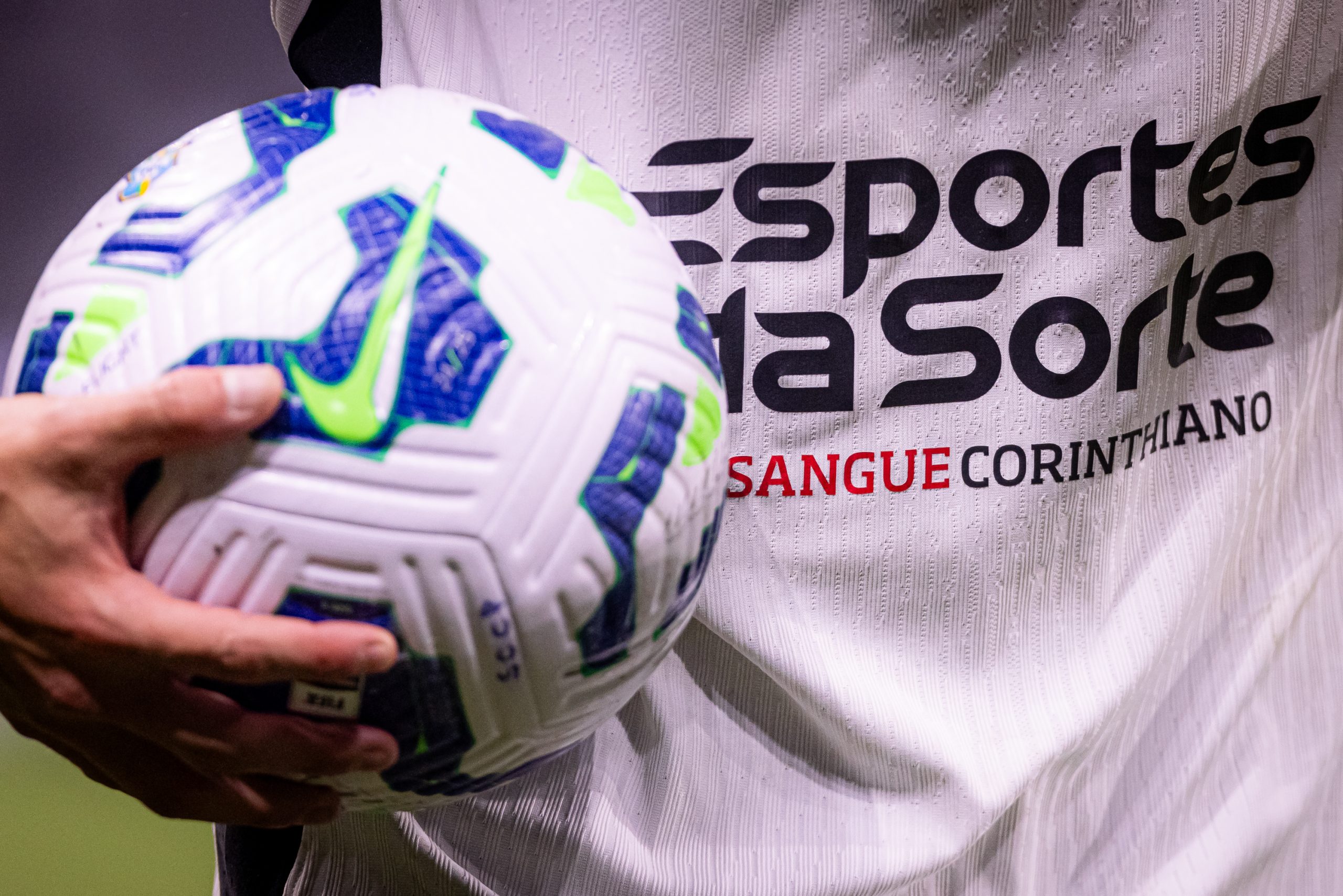 Corinthians se aproxima de renovar atual patrocínio máster