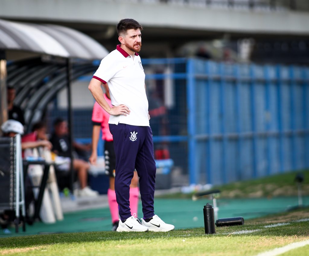 Técnico do Corinthians Sub-20 elogia Fiel, explica táticas e projeta próximo confronto na Copinha - Central do Timão
