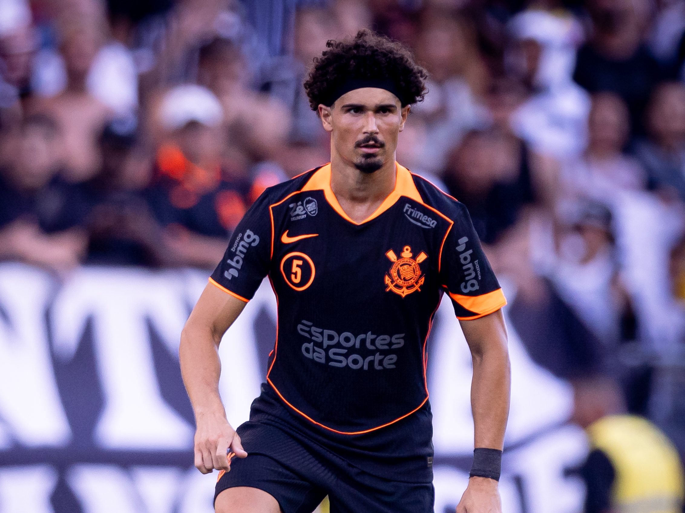 Zagueiro do Corinthians fala sobre pouco tempo de trabalho e projeta rodagem em início de temporada