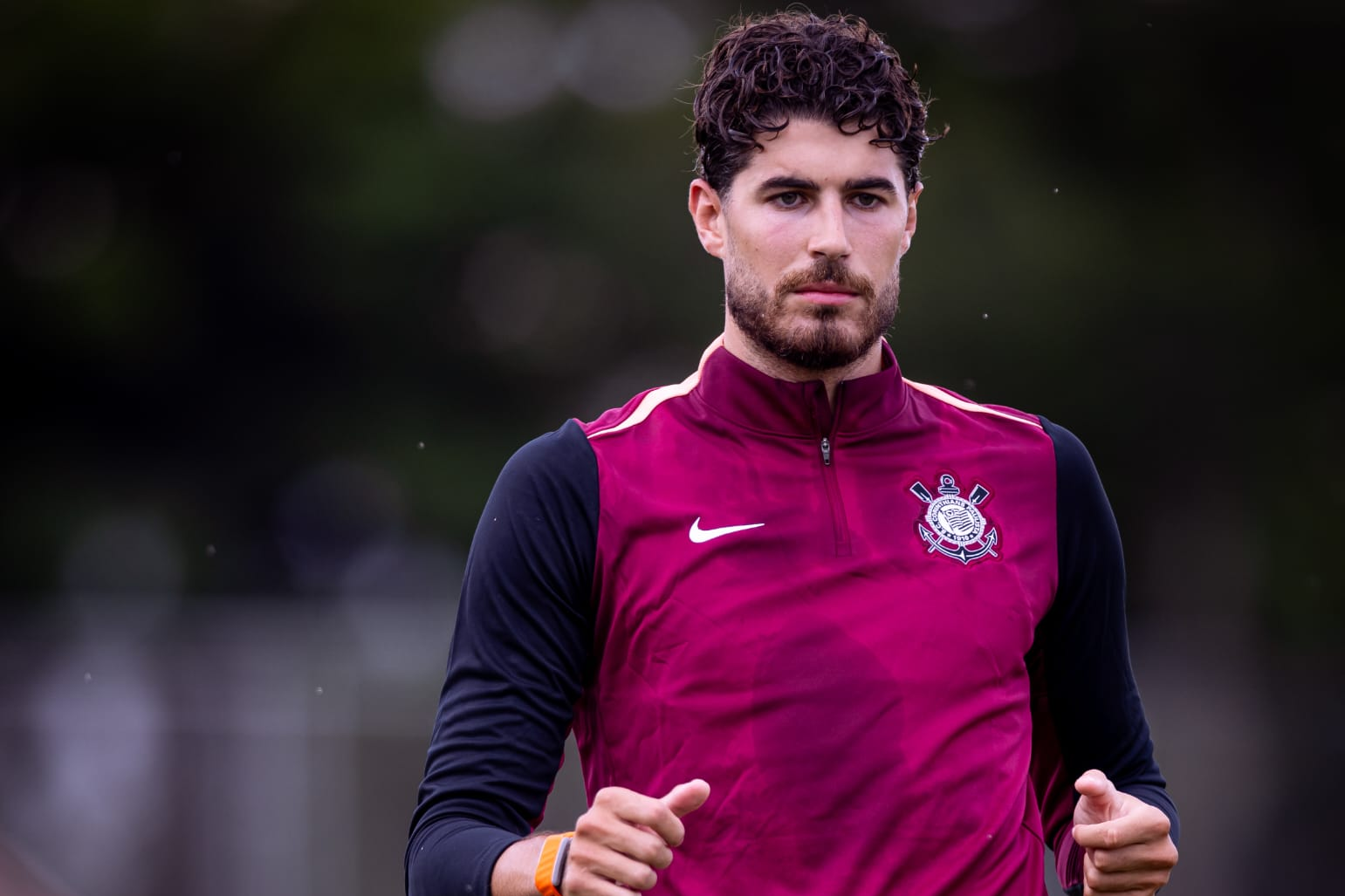 Atacante recebe primeiros minutos pelo Corinthians em retorno de empréstimo do Ceará