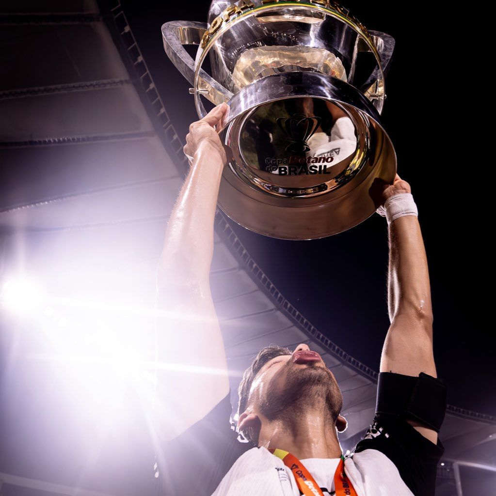 Corinthians se planeja para homenagear Ángel Romero antes de estreia no Campeonato Paulista 2026