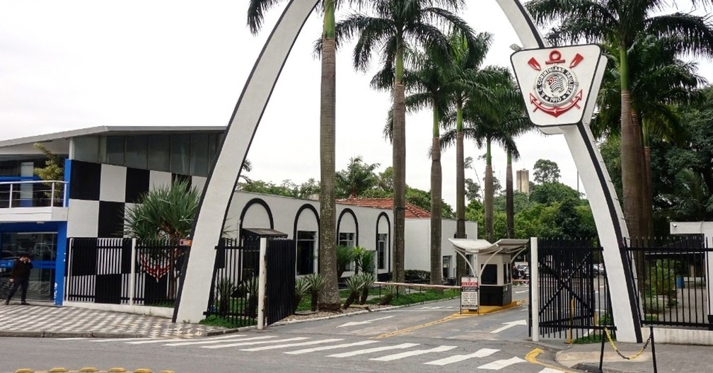 Corinthians busca reverter bloqueio de premiação da Copa do Brasil junto à Caixa; ex-presidente se posiciona