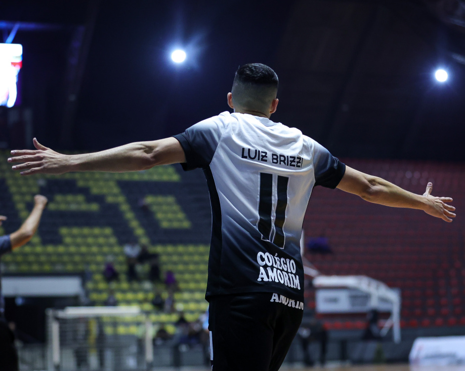 Ala que não renovou com o Corinthians Futsal é anunciado em equipe italiana