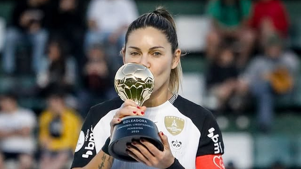Corinthians anuncia renovação com Gabi Zanotti, a Rainha da América